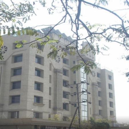 Celebrations Hotel Navi Mumbai Bagian luar foto