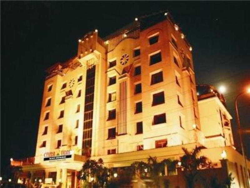 Celebrations Hotel Navi Mumbai Bagian luar foto